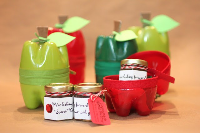Plastic Bottle Apple Containers