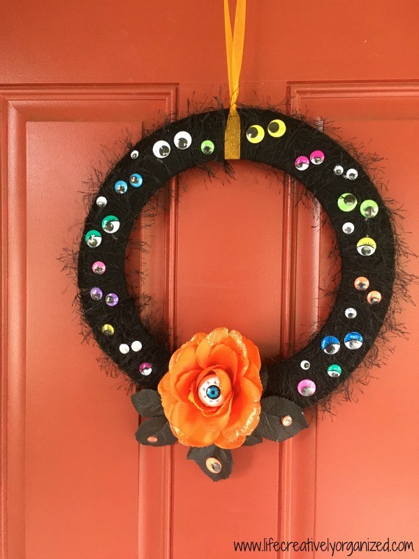 Spooky Eyeball Halloween Wreath