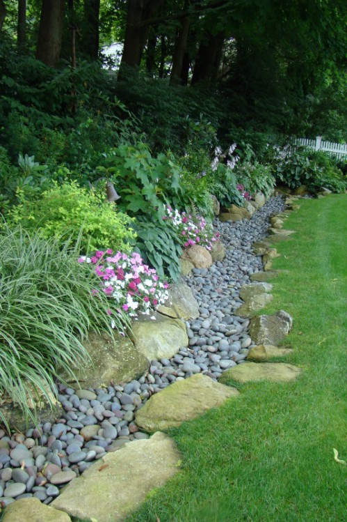 Small Stone Garden Edging