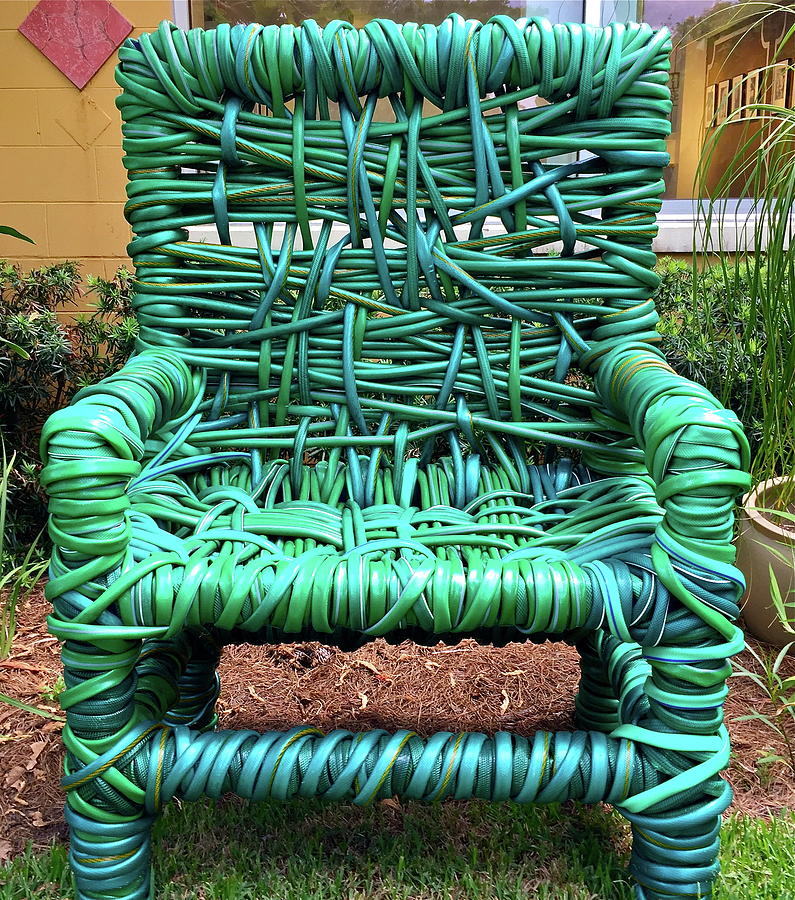 10 Fun Things to Do With an Old Garden Hose