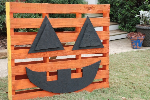 Pallet Pumpkin