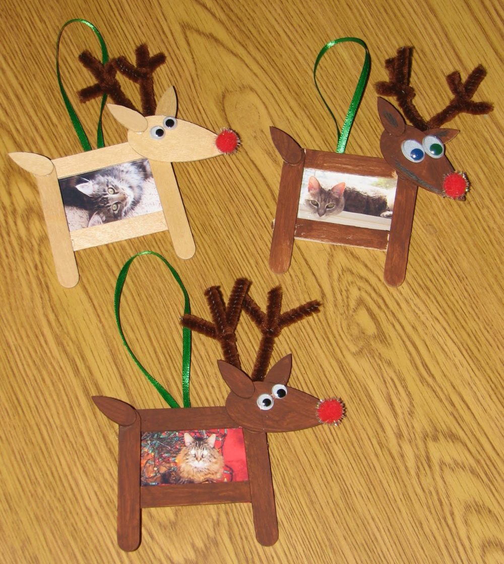 Reindeer Photo Frame Ornaments Happy DIYing