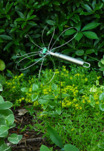 Dragonfly Garden Decor using a Wire Whisk + Skewer